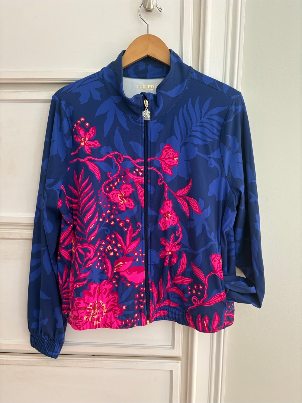 Lilly Pulitzer Navy Luxletic Jacket with Bright Pink Floral Print size Large-